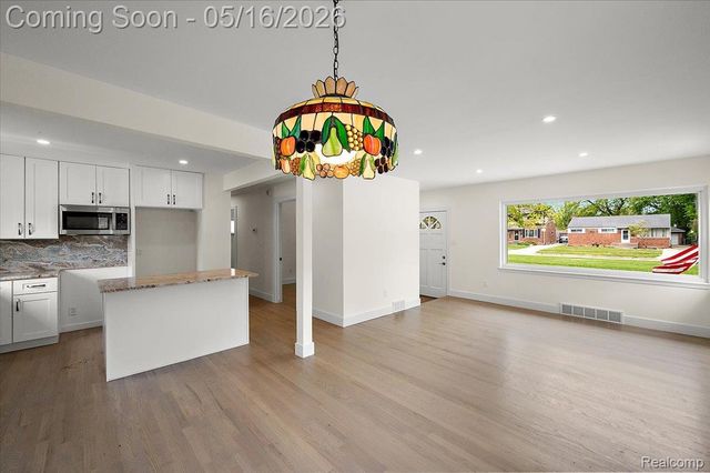 23344 Brookdale Boulevard, St. Clair Shores, MI 48082