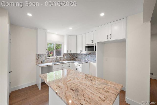 23344 Brookdale Boulevard, St. Clair Shores, MI 48082