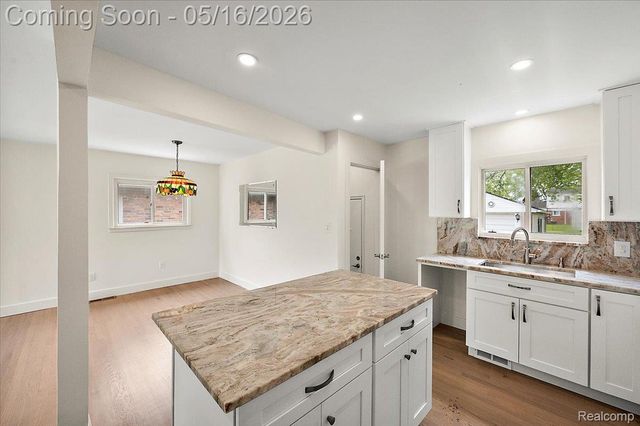 23344 Brookdale Boulevard, St. Clair Shores, MI 48082