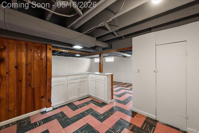 23344 Brookdale Boulevard, St. Clair Shores, MI 48082