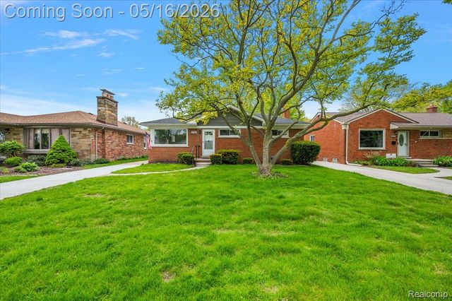 23344 Brookdale Boulevard, St. Clair Shores, MI 48082