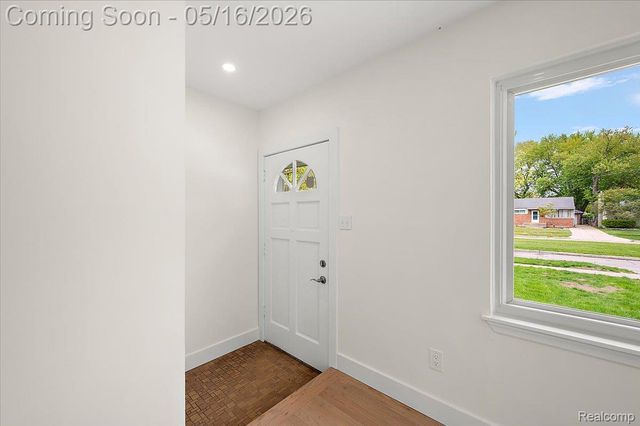 23344 Brookdale Boulevard, St. Clair Shores, MI 48082