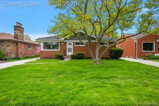 23344 Brookdale Boulevard, St. Clair Shores, MI 48082