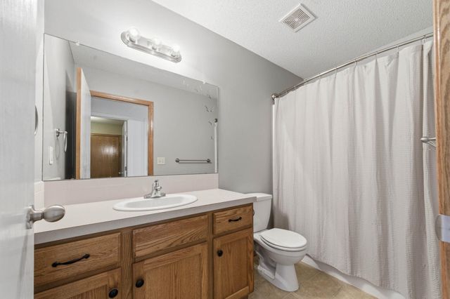 2602 E Kite, Wichita, KS 67219