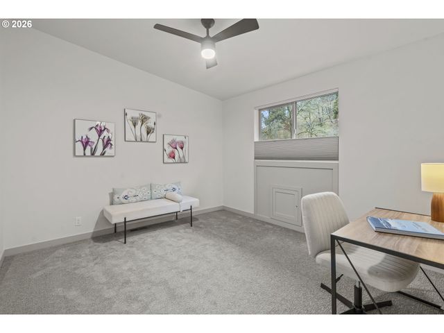 143 SHELTON MCMURPHEY Blvd, Eugene, OR 97401