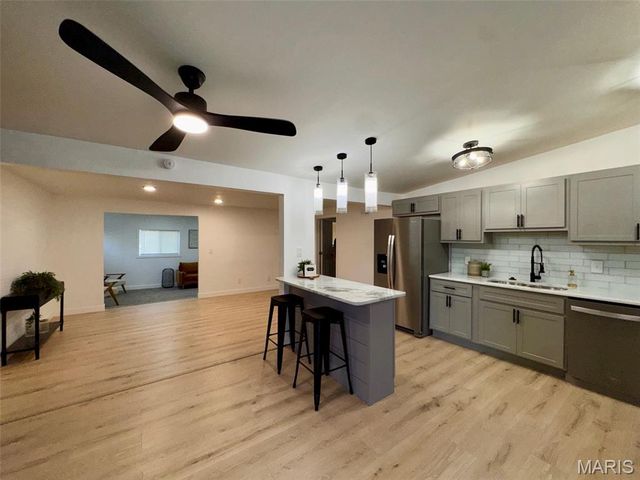 8408 Buckthorn Drive, Berkeley, MO 63134