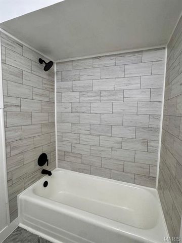 8408 Buckthorn Drive, Berkeley, MO 63134