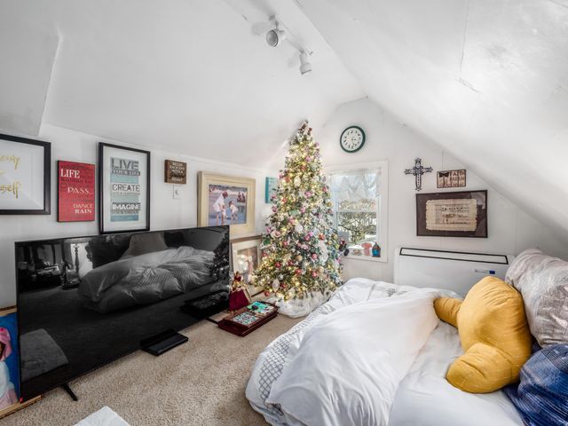 230 N 17th Street, Columbus, OH 43203