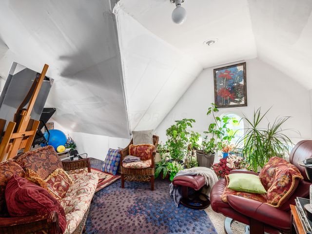 230 N 17th Street, Columbus, OH 43203