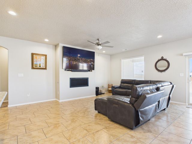 3300 Vatapa Road NE, Rio Rancho, NM 87144