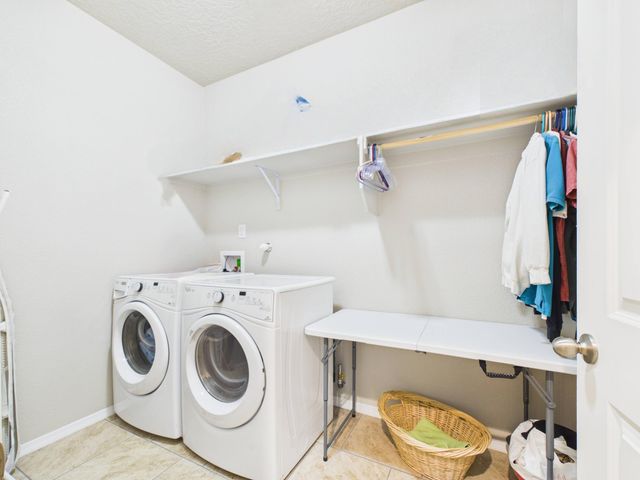 3300 Vatapa Road NE, Rio Rancho, NM 87144