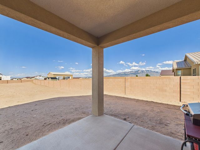 3300 Vatapa Road NE, Rio Rancho, NM 87144