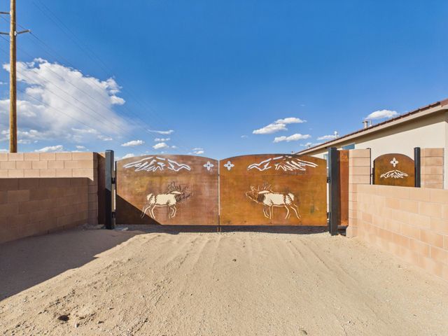 3300 Vatapa Road NE, Rio Rancho, NM 87144