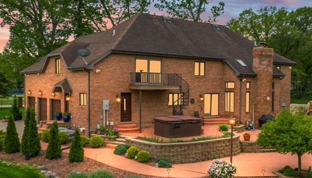 5788 E 105th Place, Crown Point, IN 46307