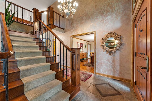 5788 E 105th Place, Crown Point, IN 46307