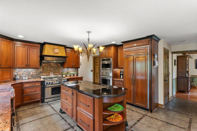 5788 E 105th Place, Crown Point, IN 46307