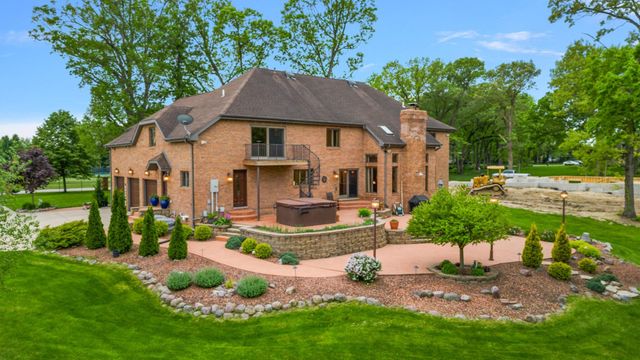 5788 E 105th Place, Crown Point, IN 46307