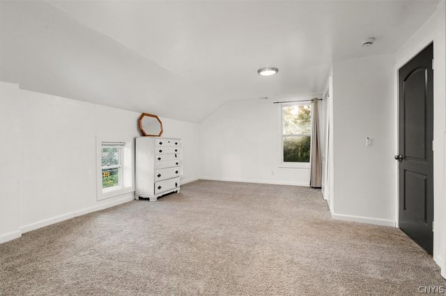 3223 W Seneca Tpke, Marcellus, NY 13215