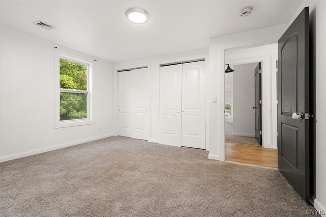 3223 W Seneca Tpke, Marcellus, NY 13215