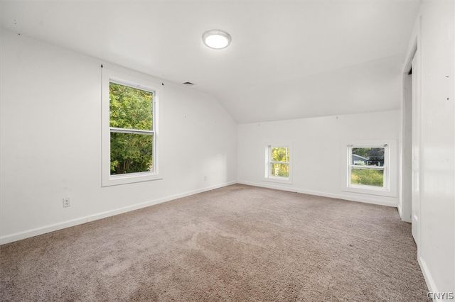 3223 W Seneca Tpke, Marcellus, NY 13215