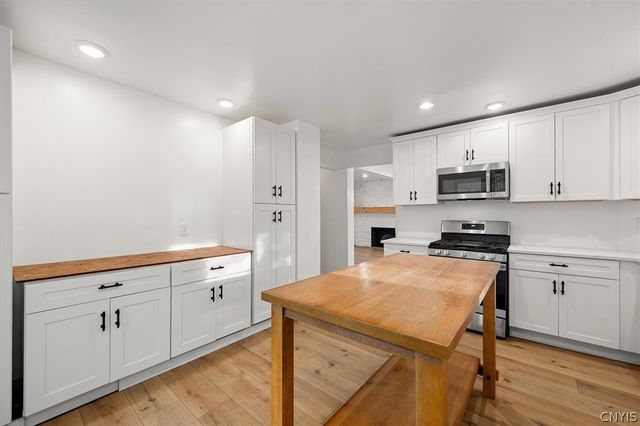 3223 W Seneca Tpke, Marcellus, NY 13215