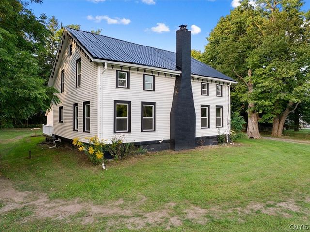 3223 W Seneca Tpke, Marcellus, NY 13215