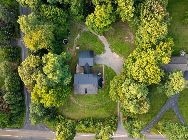 3223 W Seneca Tpke, Marcellus, NY 13215