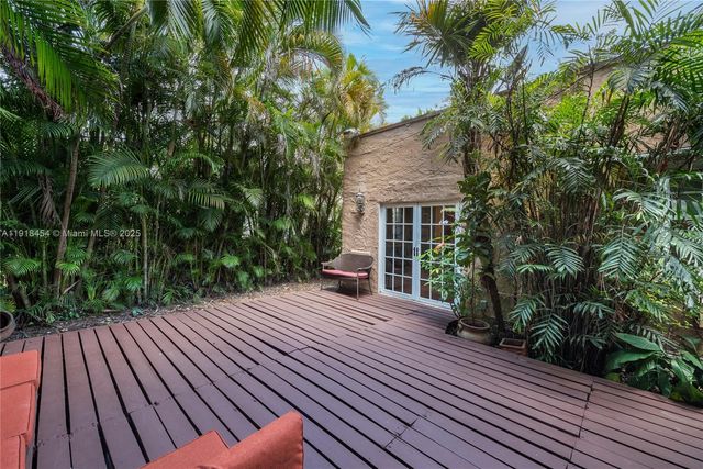 1256 Algeria Ave, Coral Gables, FL 33134