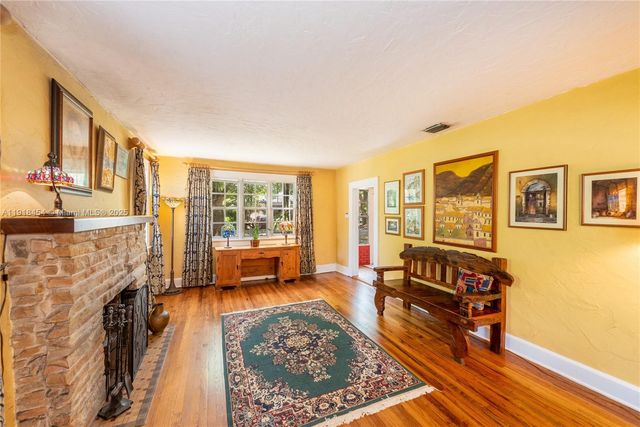 1256 Algeria Ave, Coral Gables, FL 33134