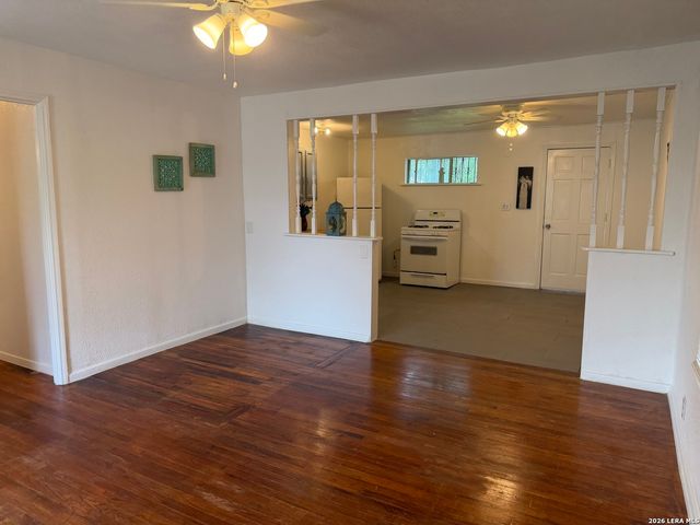 122 Waugh, San Antonio, TX 78223
