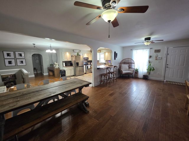 617 Hensley Road, East Bernstadt, KY 40729