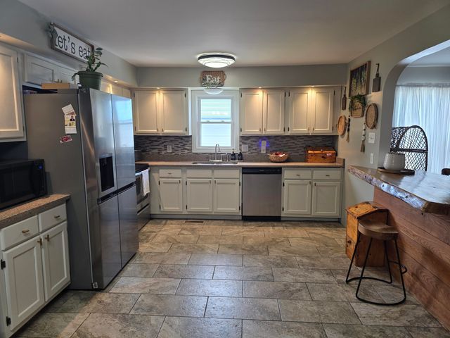 617 Hensley Road, East Bernstadt, KY 40729