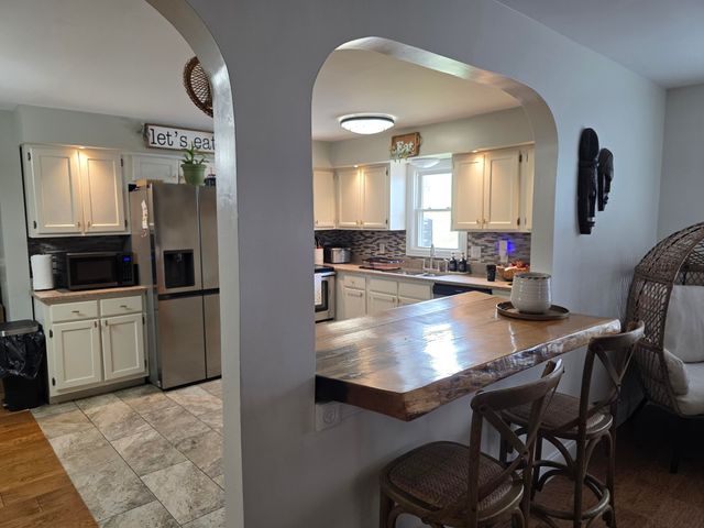 617 Hensley Road, East Bernstadt, KY 40729