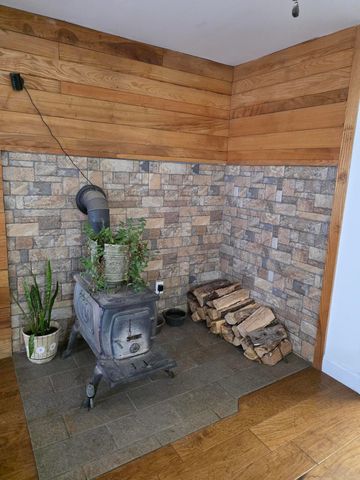 617 Hensley Road, East Bernstadt, KY 40729
