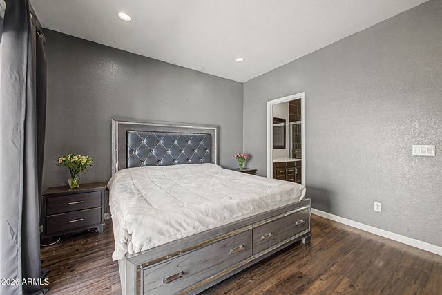 2562 E RIVIERA Drive, Chandler, AZ 85249