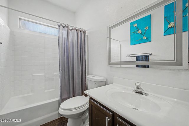 2562 E RIVIERA Drive, Chandler, AZ 85249