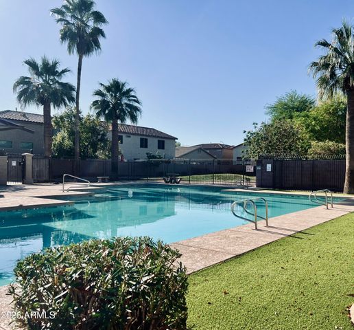 2562 E RIVIERA Drive, Chandler, AZ 85249