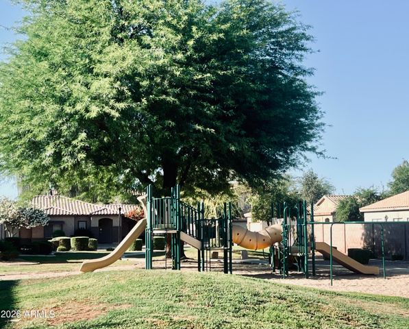 2562 E RIVIERA Drive, Chandler, AZ 85249