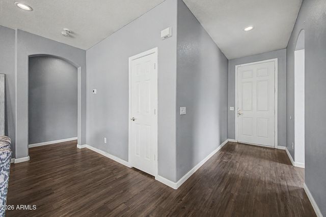 2562 E RIVIERA Drive, Chandler, AZ 85249