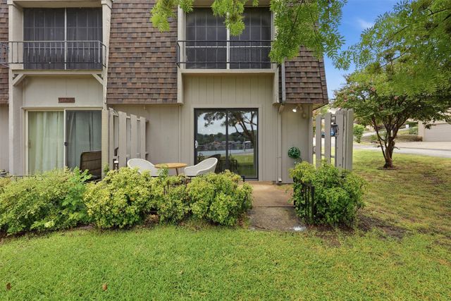 4318 Overlook Court, Granbury, TX 76049