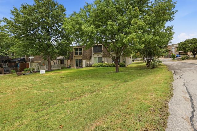 4318 Overlook Court, Granbury, TX 76049
