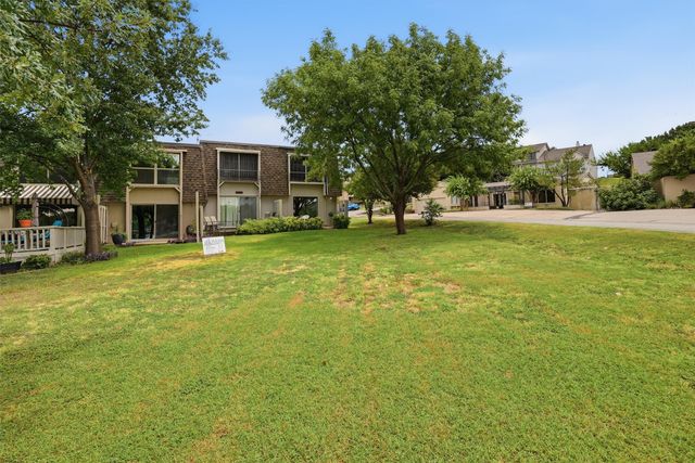 4318 Overlook Court, Granbury, TX 76049