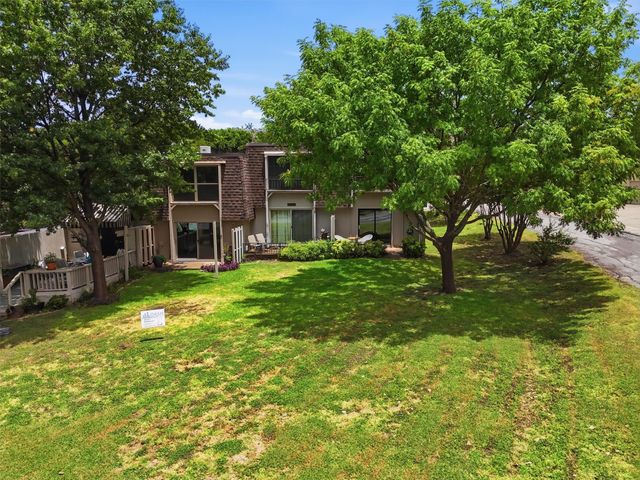 4318 Overlook Court, Granbury, TX 76049