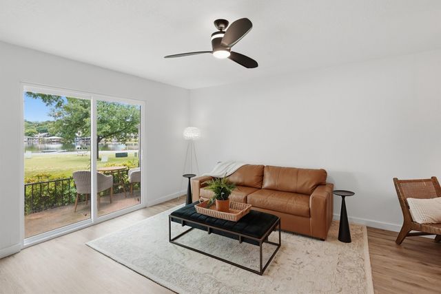 4318 Overlook Court, Granbury, TX 76049