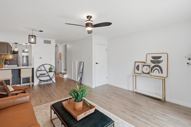 4318 Overlook Court, Granbury, TX 76049