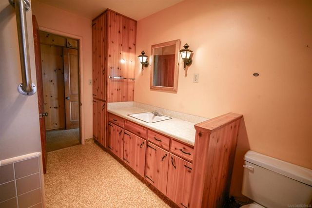 2570 Live Oaks Trl, Boulevard, CA 91905