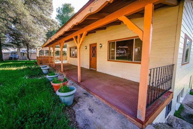 2570 Live Oaks Trl, Boulevard, CA 91905