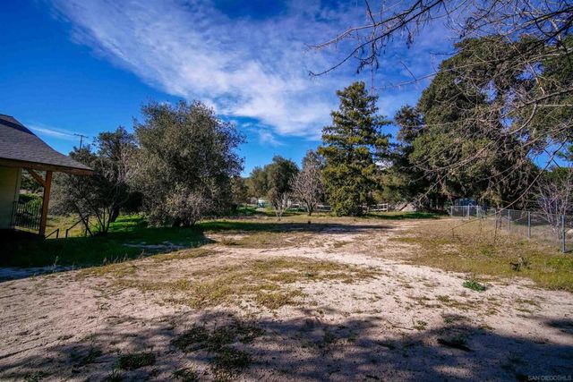 2570 Live Oaks Trl, Boulevard, CA 91905