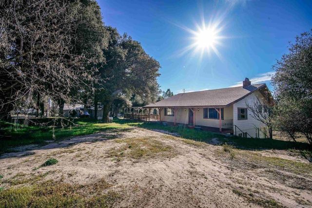 2570 Live Oaks Trl, Boulevard, CA 91905