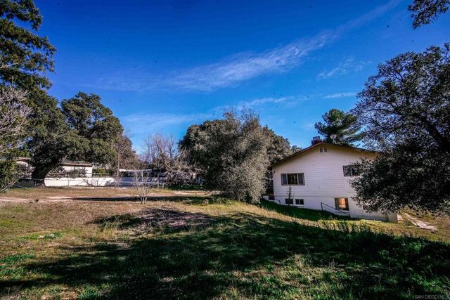 2570 Live Oaks Trl, Boulevard, CA 91905